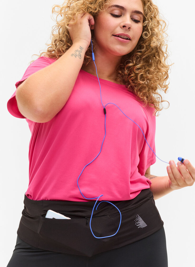 Laufgürtel mit Reflektoren und Taschen, Black, Model image number 2