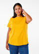 Basic-T-Shirt aus Baumwolle mit Rundhalsausschnitt, Gelb, Model image number 0