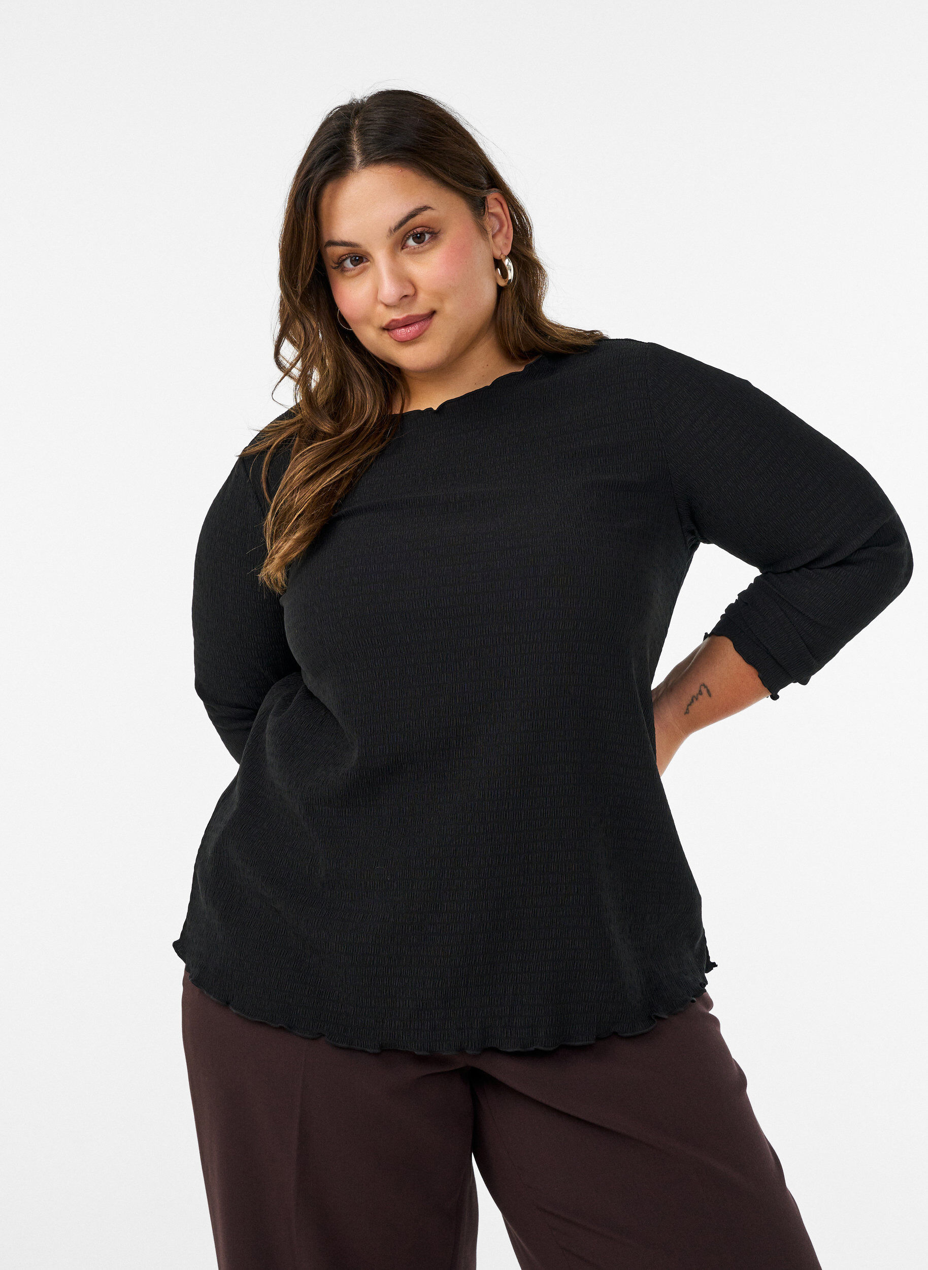 ZizziStrukturierte Bluse mit gewellten Kanten, Schwarz, Model image number 0