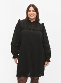 Kleid aus Viskose mit Lochstickerei und Rüschendetails, Black, Model