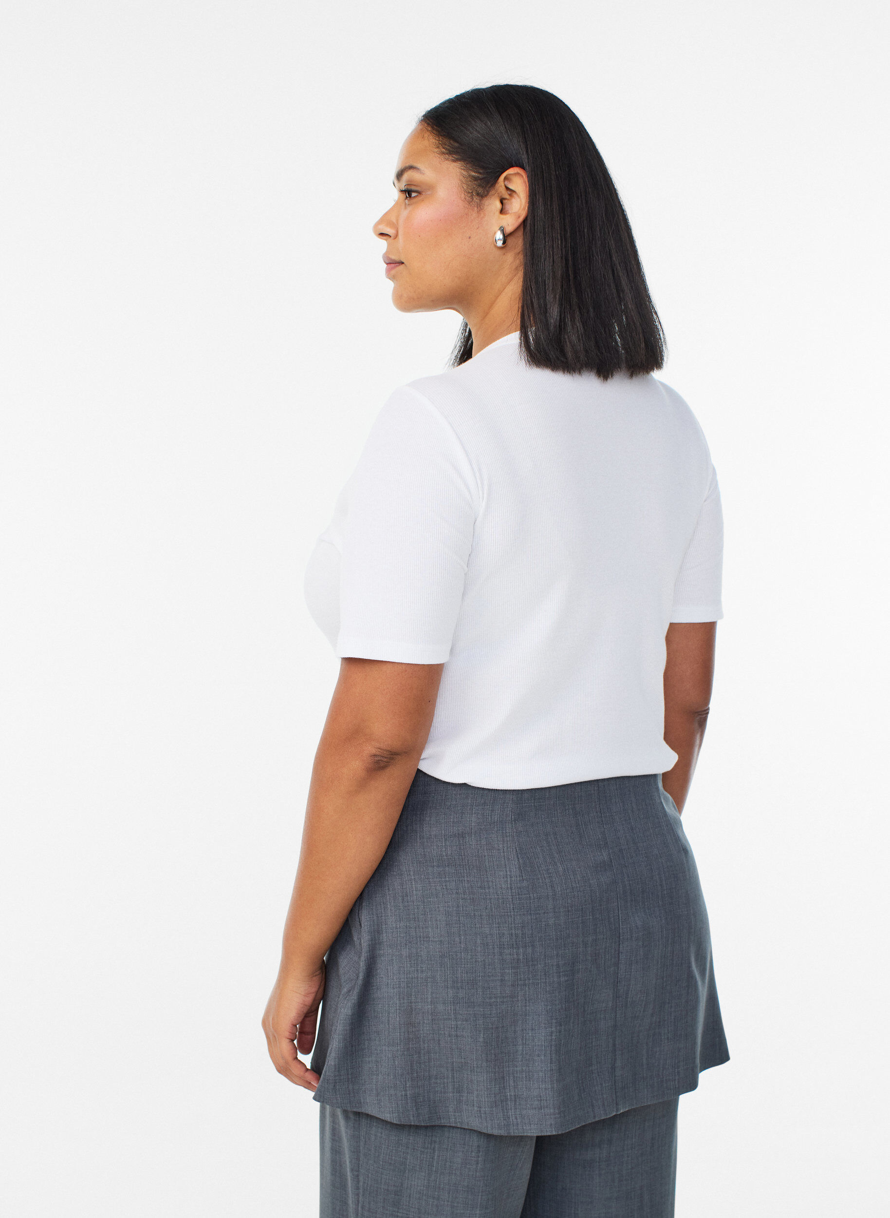 ZizziGeripptes Basic-T-Shirt mit Rundhalsausschnitt, Wei&szlig;, Model image number 2