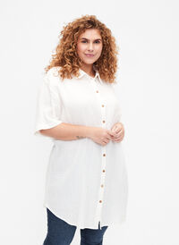 Kurzärmliges T-Shirt mit Knöpfen, Off-White, Model