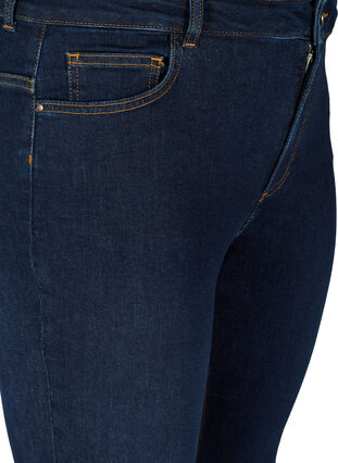 Hochtaillierte Ellen Jeans mit Bootcut, Dark blue denim, Packshot image number 2