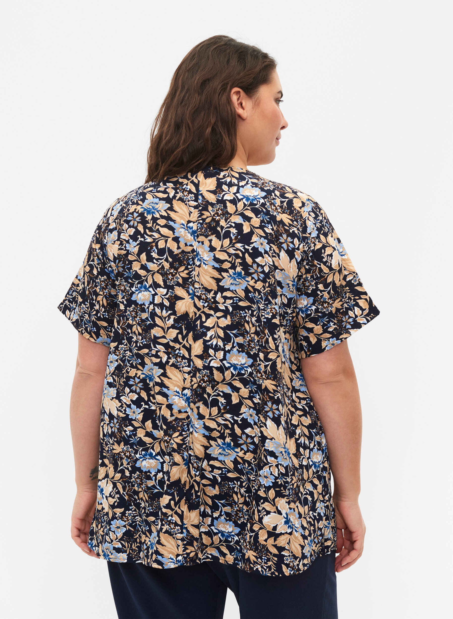 ZizziFLASH - Bluse mit kurzen &Auml;rmeln und Print, Brown Blue Flower, Model image number 1