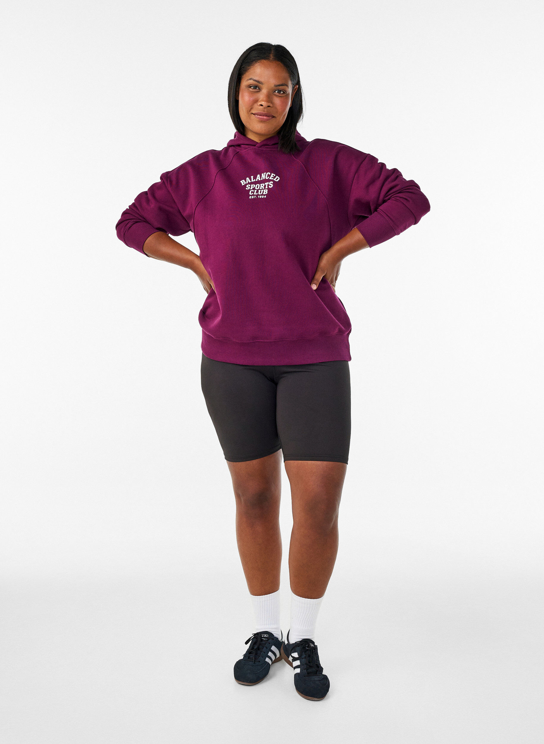 ZizziHoodie mit Brustaufdruck, Lila, Model image number 1