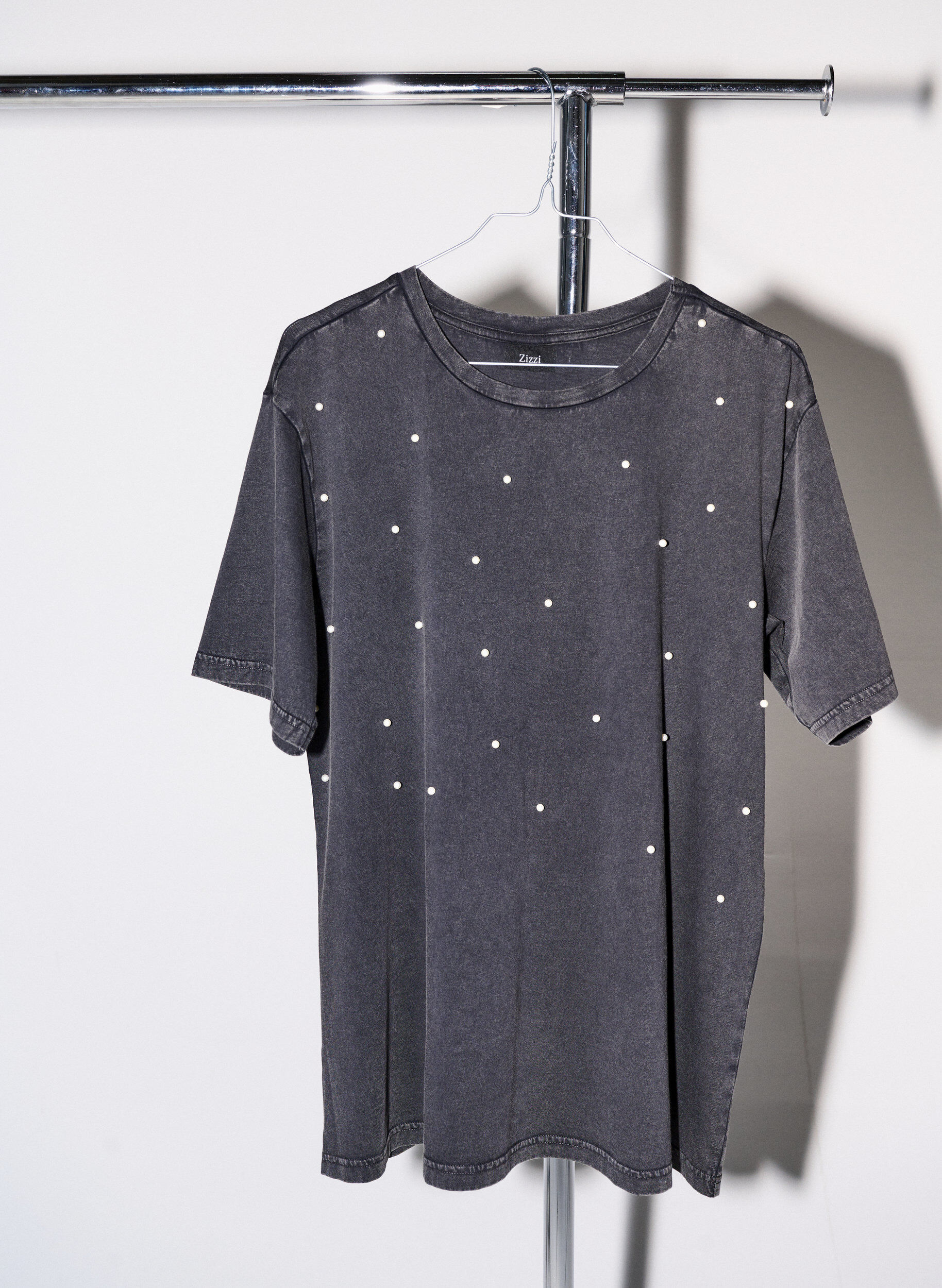 ZizziT-Shirt mit Perlen, Grey washed, Image image number 0