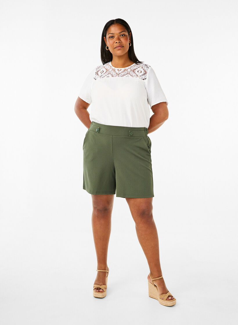 Kurzärmelige Viskosebluse mit Spitzendetail, Bright White, Model image number 3