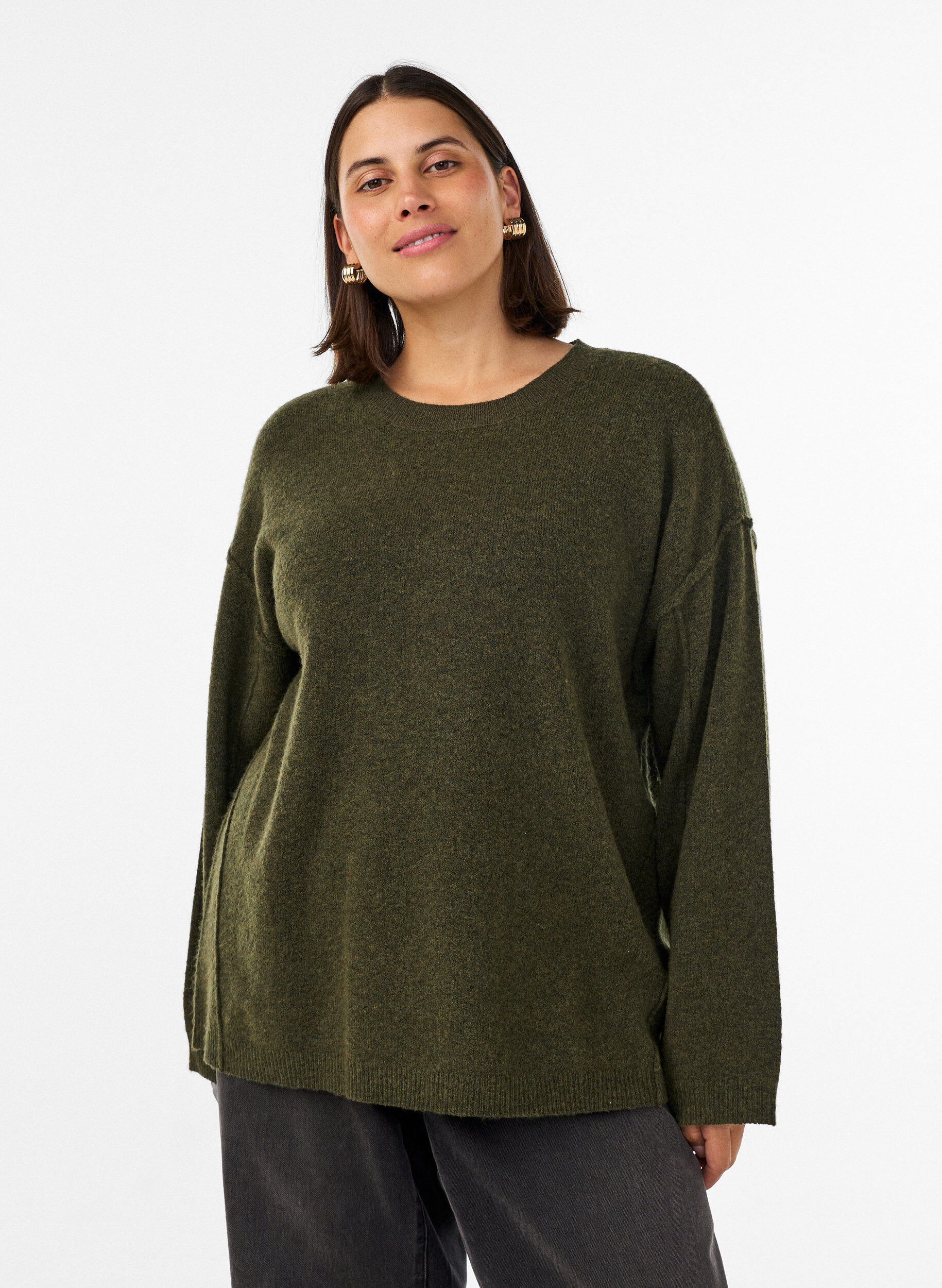 Lockerer Strickpullover mit Kontrastn&auml;hten, Gr&uuml;n, Model