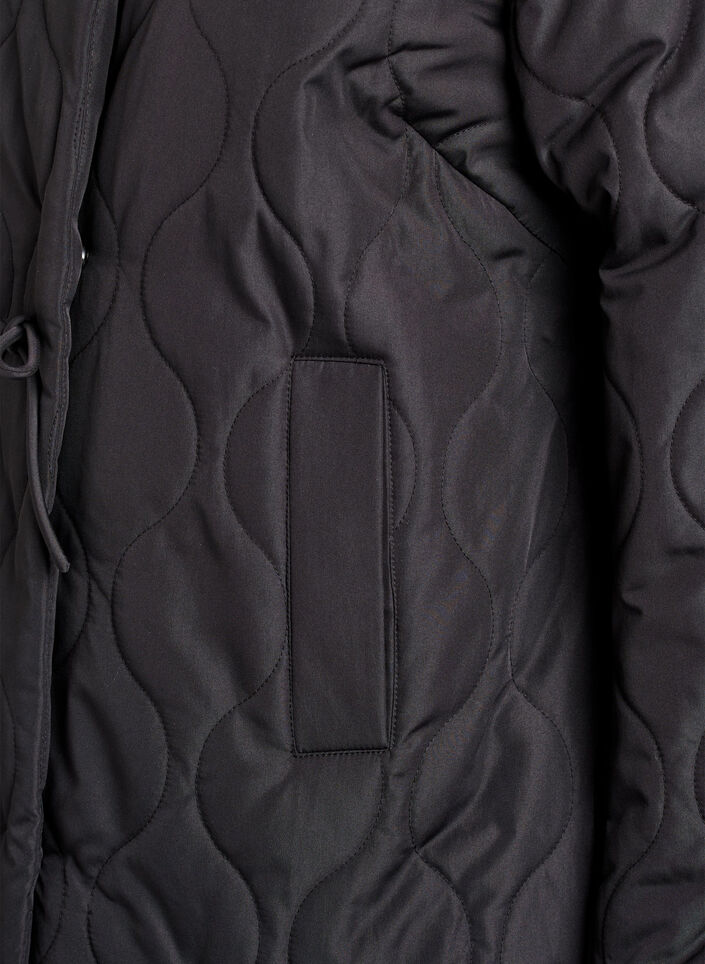 Kurze Steppjacke mit Schleifen und hohem Kragen, Schwarz, Packshot image number 3