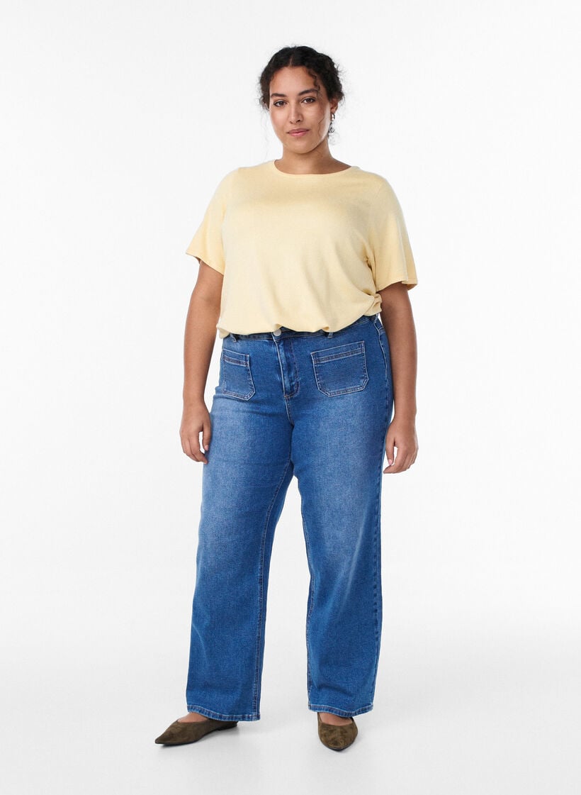 Jeans mit Vordertaschen und geraden Beinen, Blau, Model image number 0