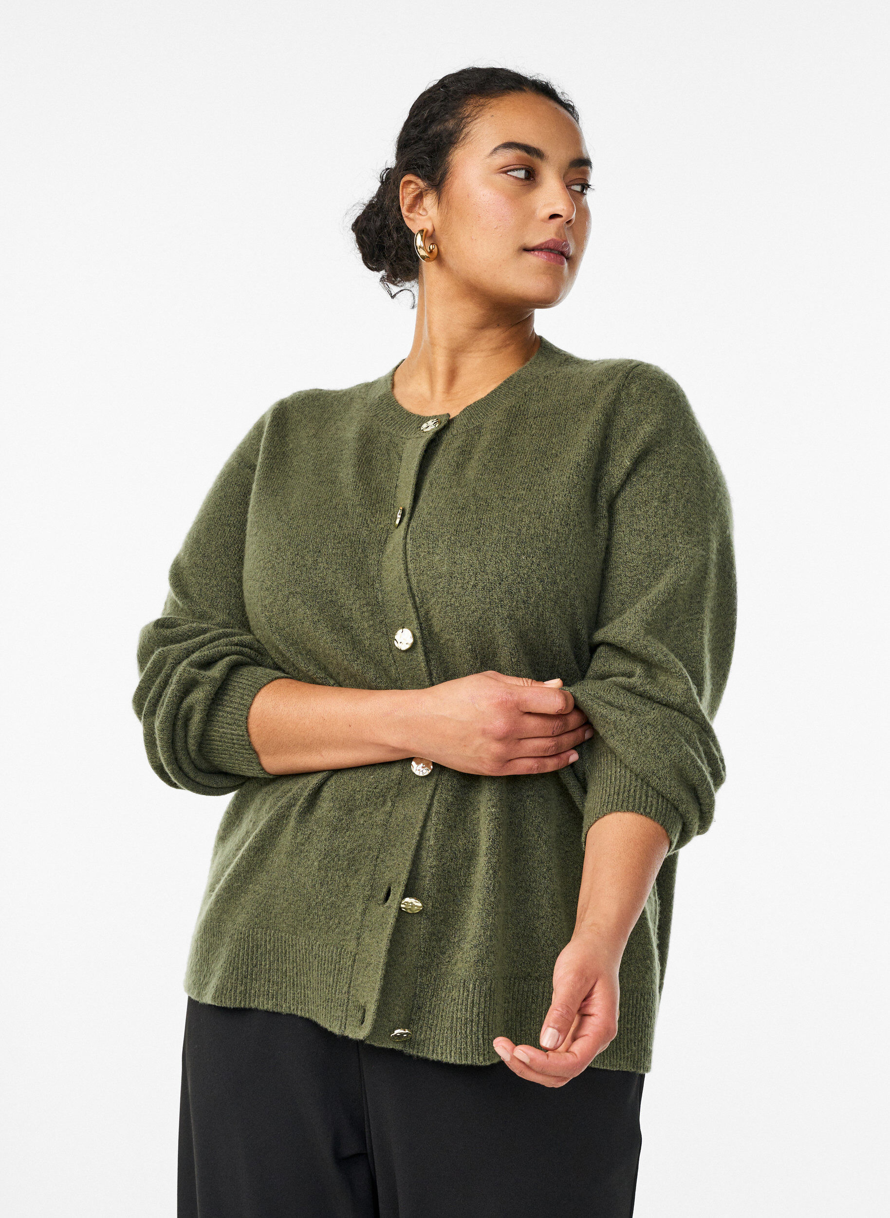ZizziStrickjacke aus weichem Strick mit goldfarbenen Kn&ouml;pfen, Gr&uuml;n, Model image number 0