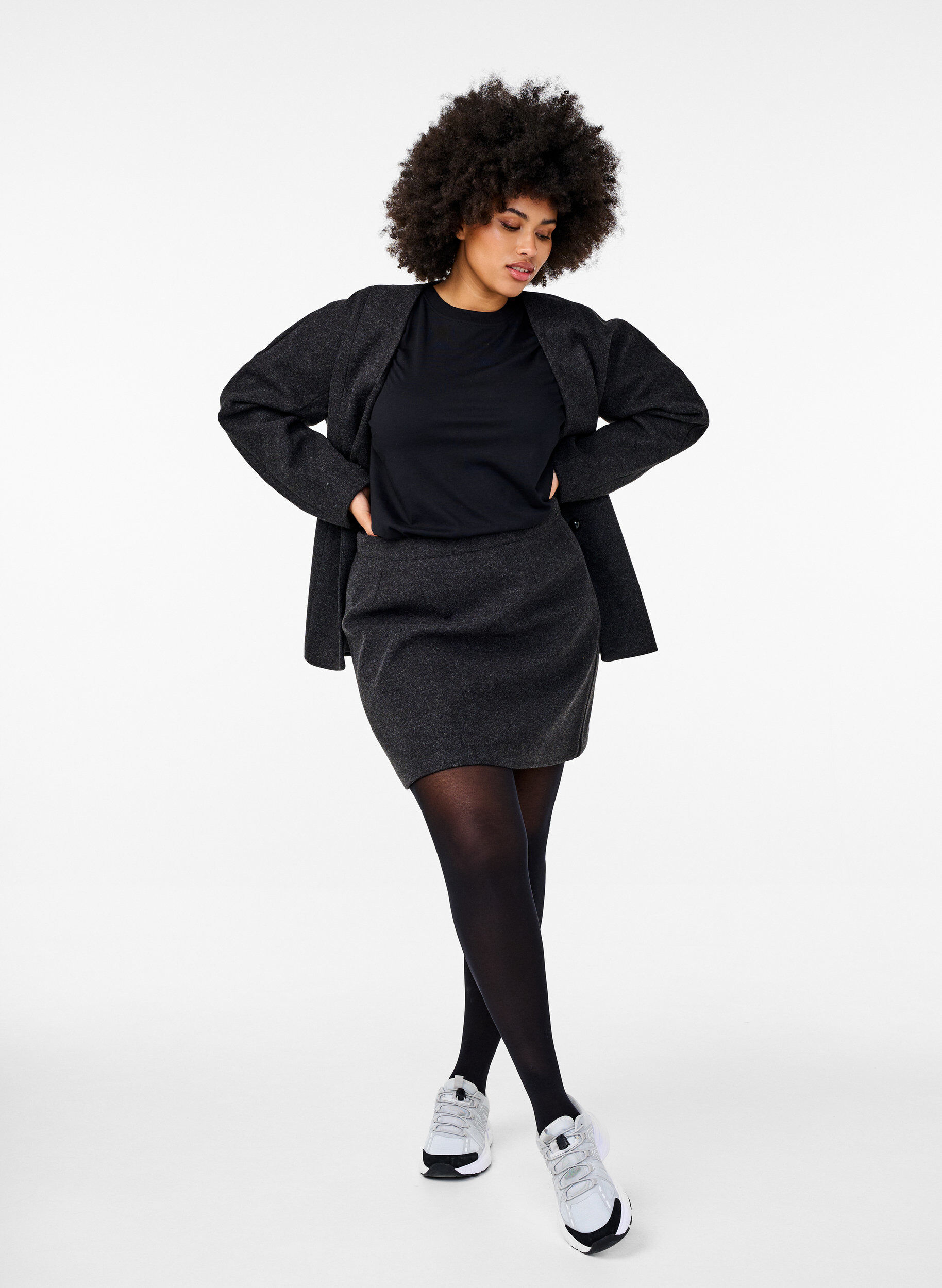 ZizziKurzer Rock mit A-Schnitt, Dark Grey Melange, Model image number 2