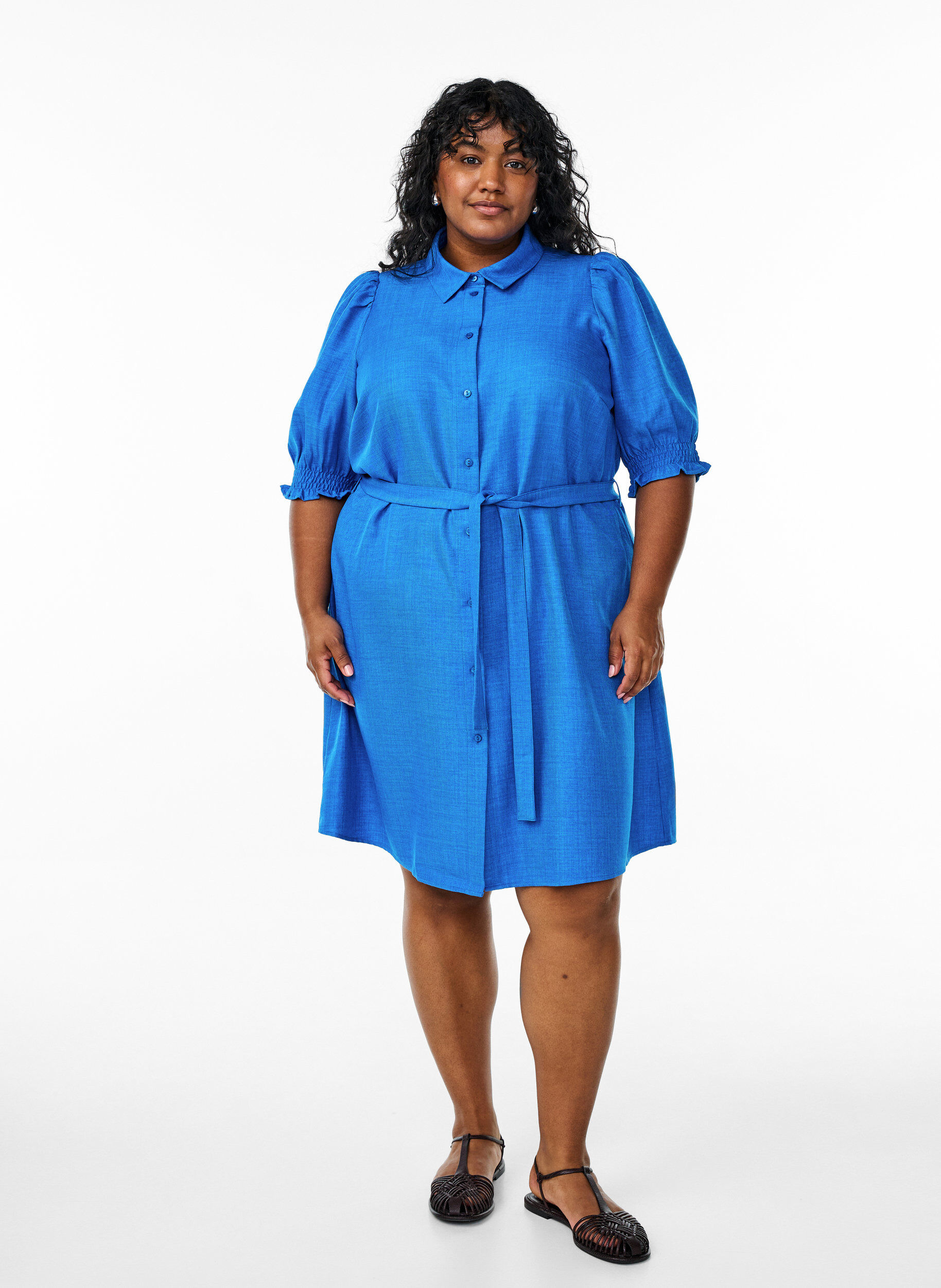ZizziKnielanges Hemdkleid mit Bindeg&uuml;rtel, Blau, Model image number 0