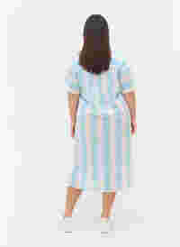 Kurzärmeliges Hemdkleid aus Baumwolle mit Streifen, Blue Bell Stripe, Model