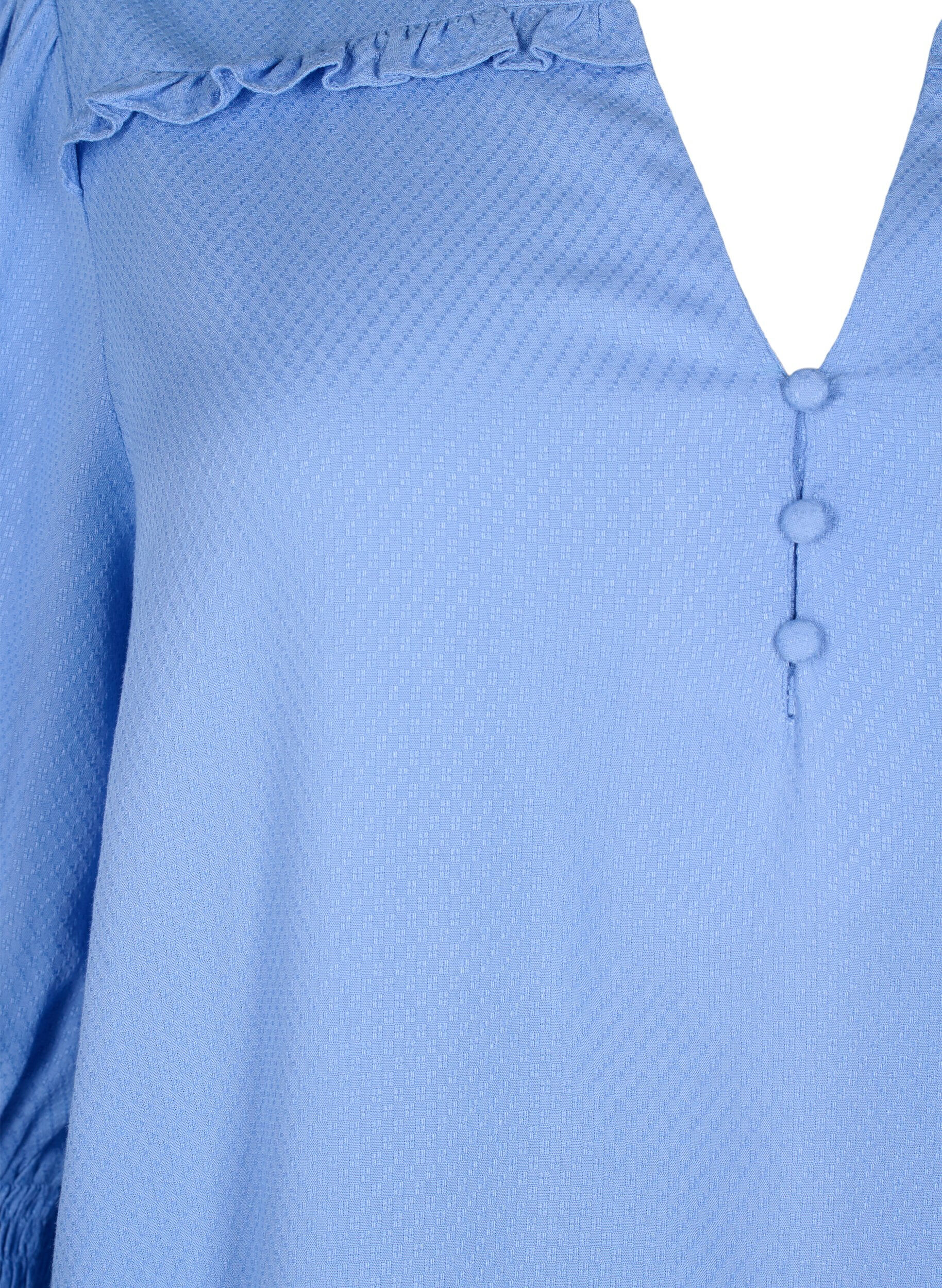 Zizzi Viskosebluse mit Smok- und R&uuml;schendetail, Cornflower Blue, Packshot image number 2
