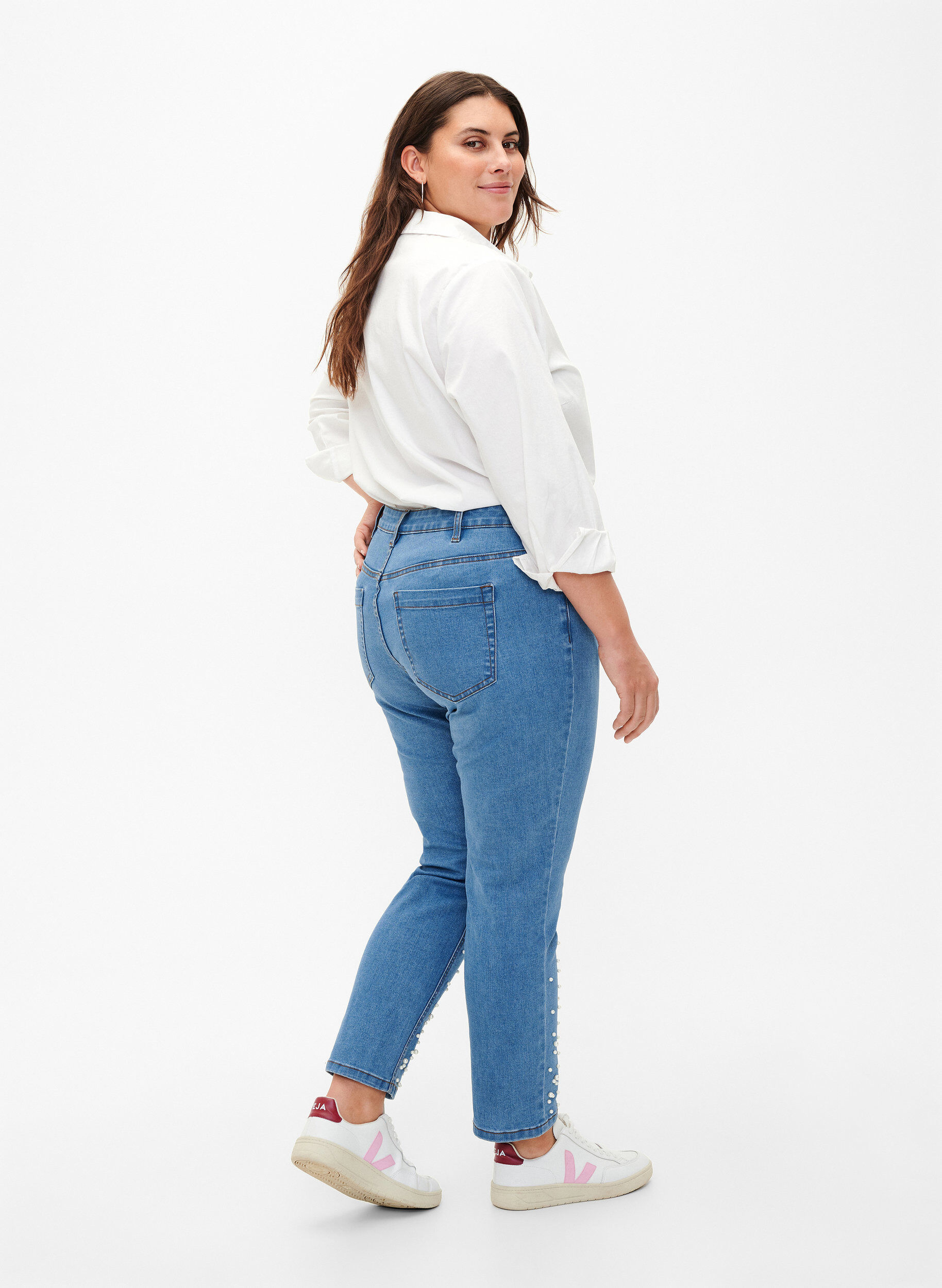 ZizziSchmal geschnittene Emily Jeans mit Perlen, Light Blue, Model image number 1