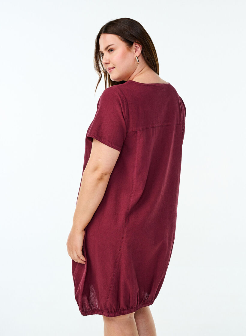 Kurzarm Kleid aus Baumwolle, Dunkles Bordeaux, Model image number 2