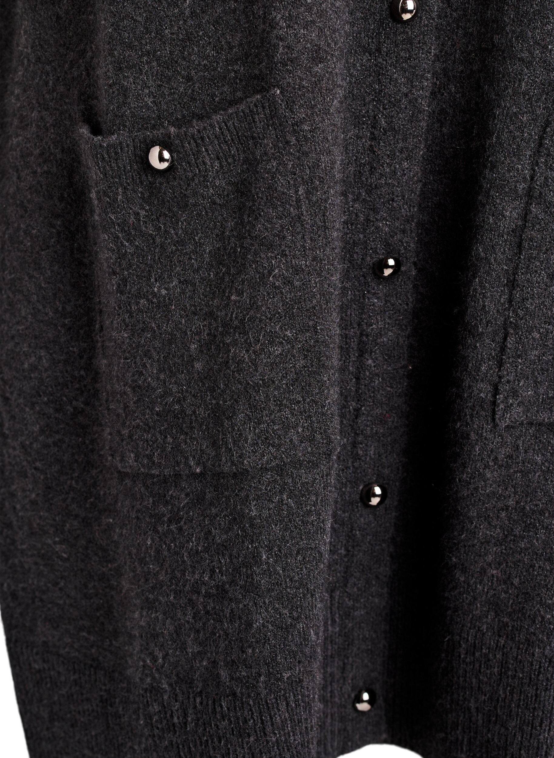 ZizziKurzes Strickkleid mit kurzen &Auml;rmeln und Kugelkn&ouml;pfen, Grau, Packshot image number 3