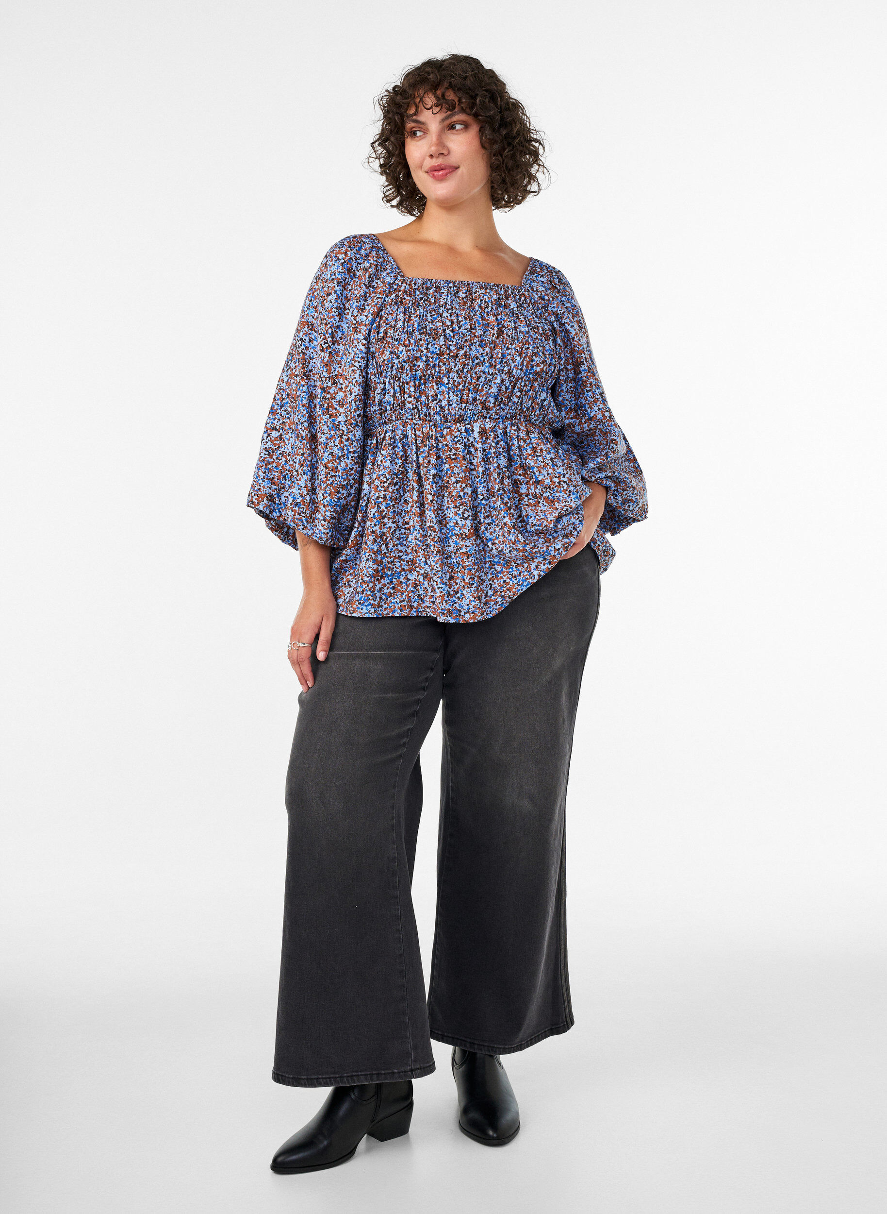 ZizziBluse mit Smock und Karree-Ausschnitt, Blau, Model image number 1