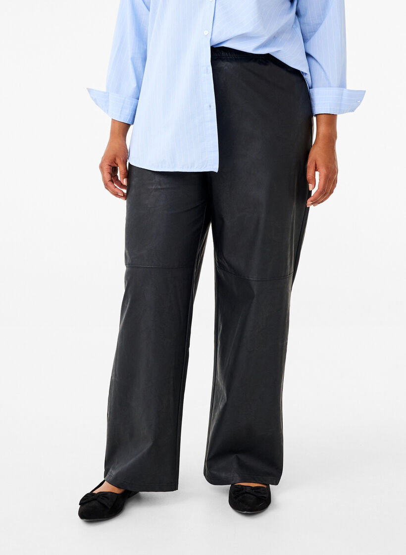 Lässige Hose aus Kunstleder mit elastischem Bund, Black, Model image number 2