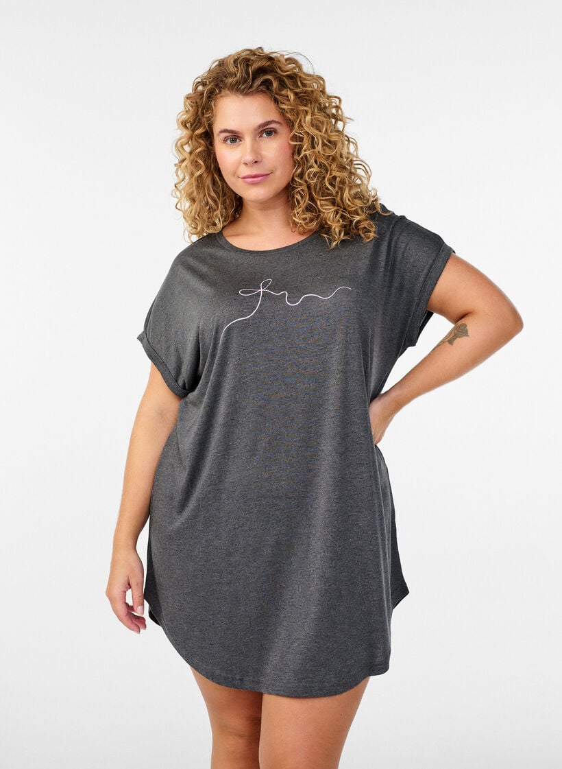 Kurzarm-Nachthemd mit Textaufdruck, Schwarz, Model image number 0
