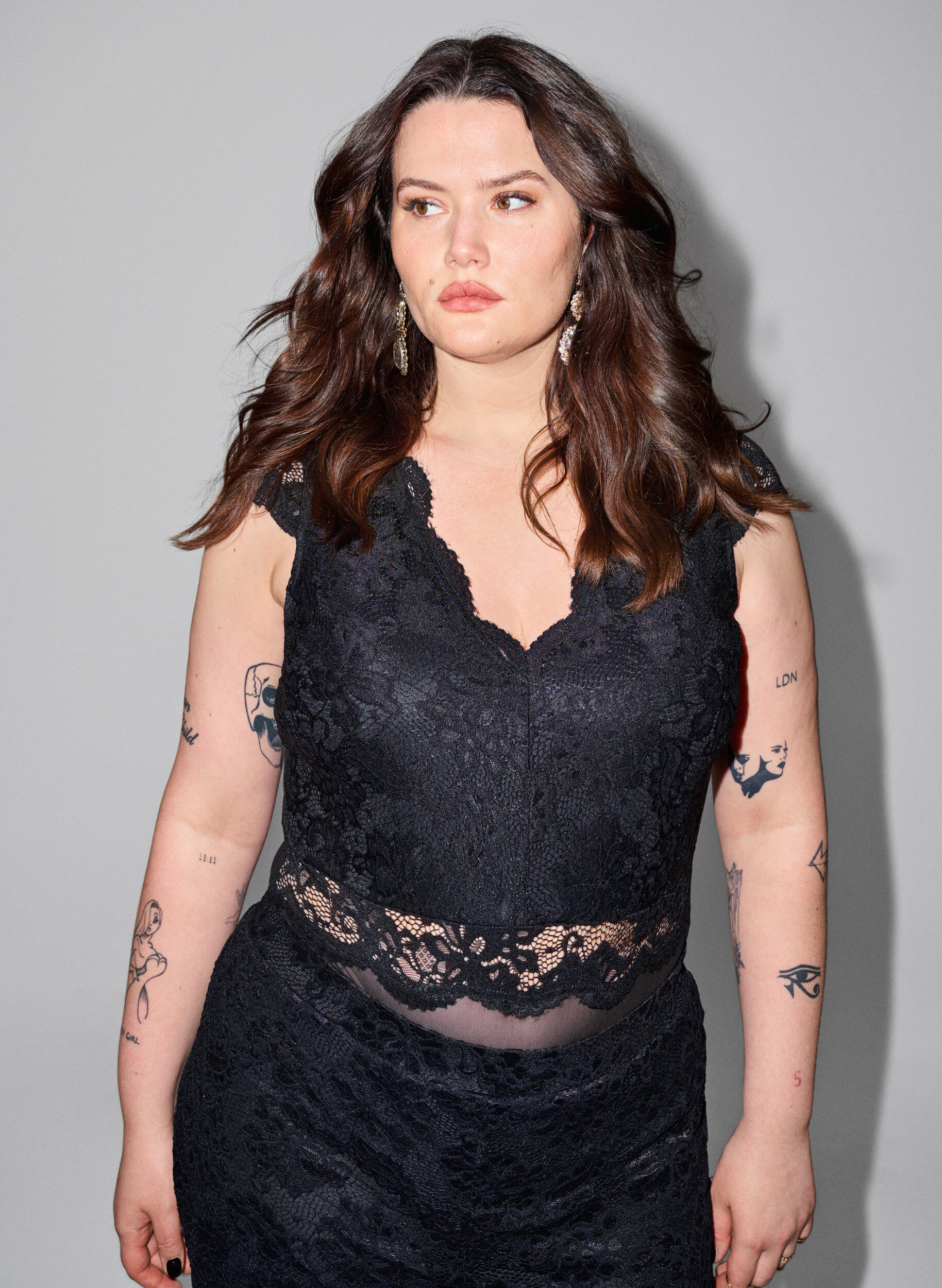 ZizziBodystocking mit Spitze und V-Ausschnitt, Black, Image image number 0