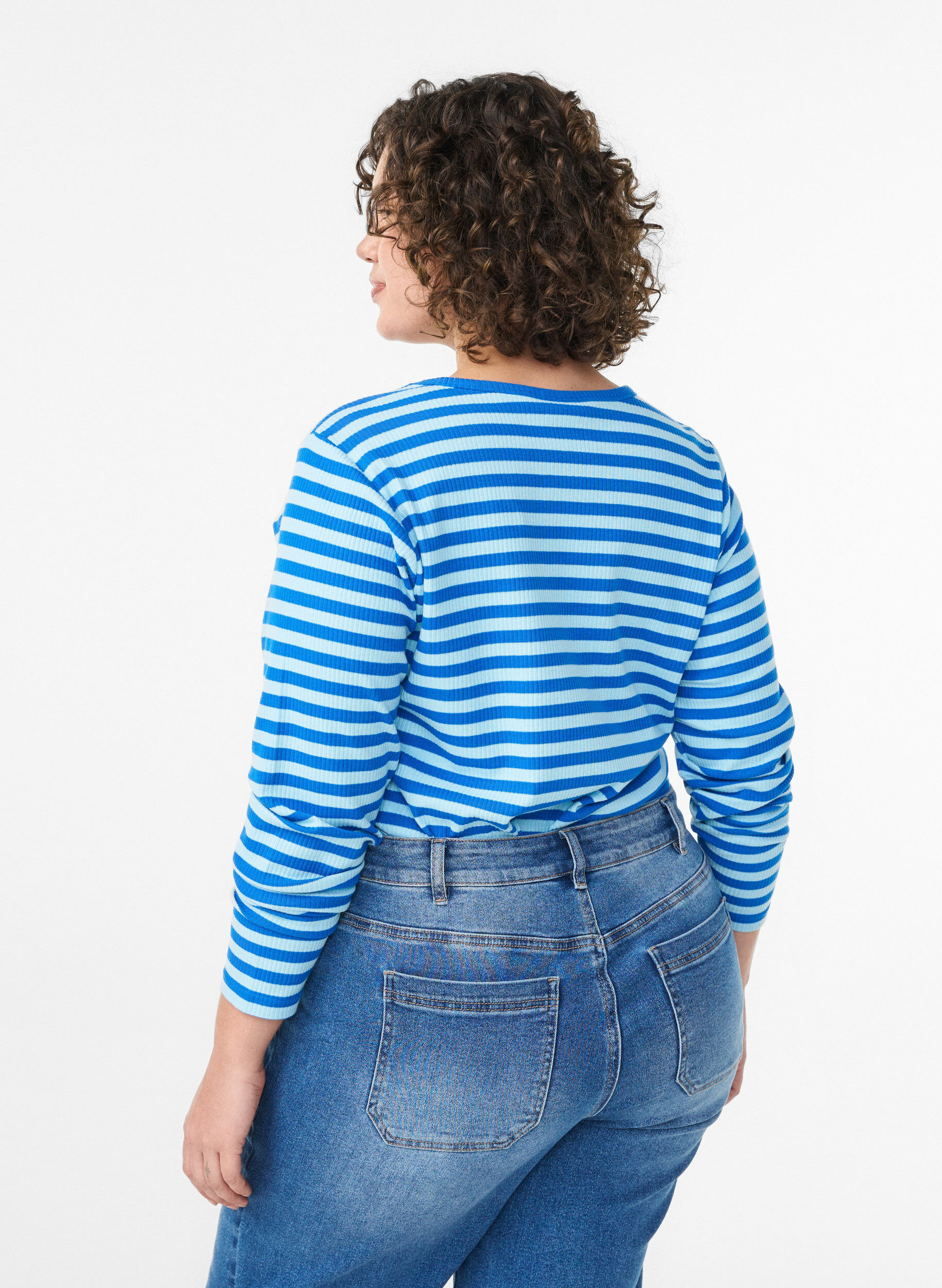 ZizziGestreifte Bluse mit langen &Auml;rmeln., Blau, Model image number 2