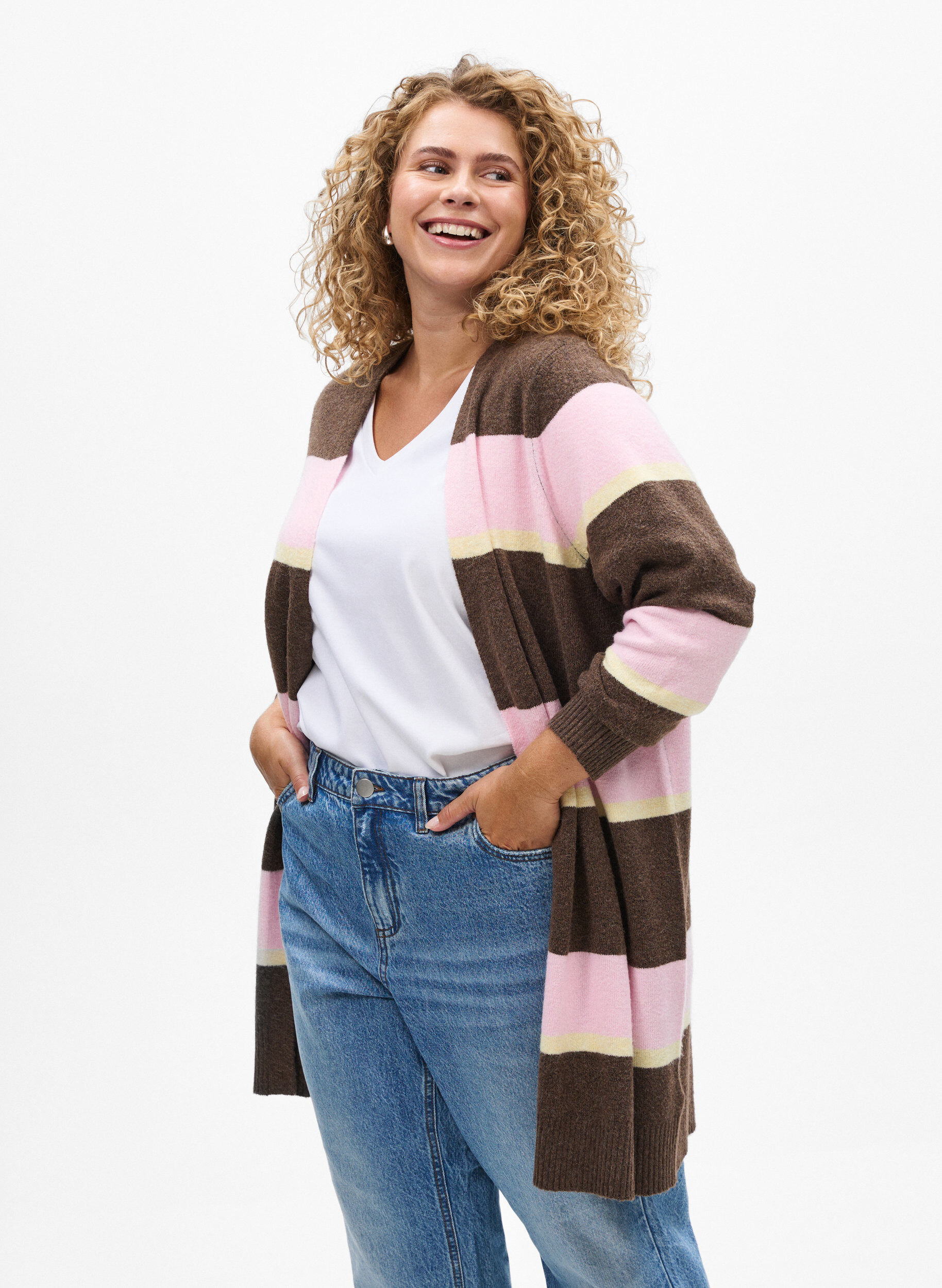 Lange Strickjacke mit breiten Streifen, Braun, Model