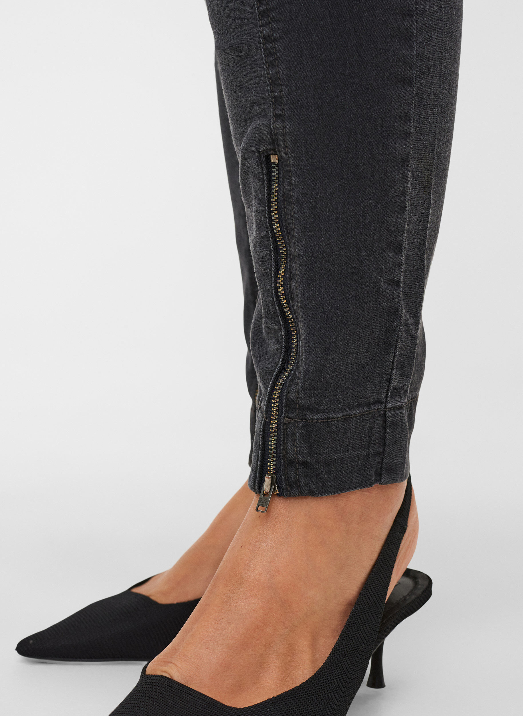 ZizziJeggings mit Rei&szlig;verschlussdetail, Grey Wash, Model image number 3