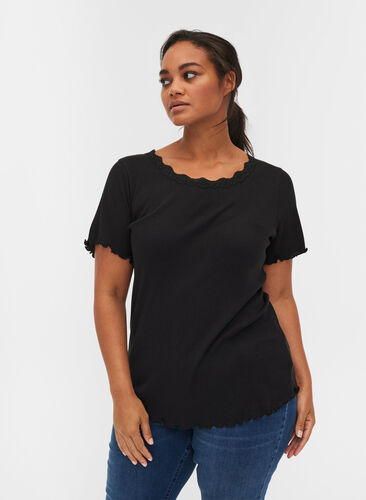 Kurzarm T-Shirt aus Ripp mit Spitze, Black, Model image number 0