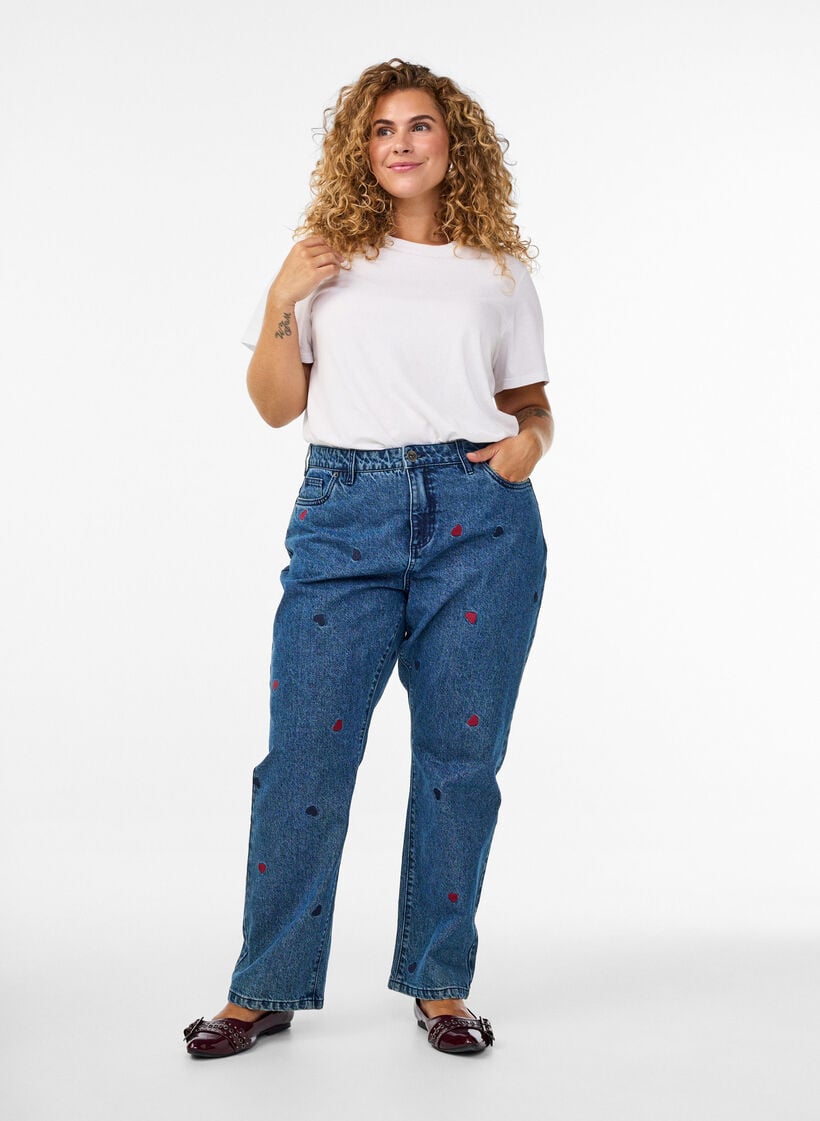 Gemma Jeans mit hoher Taille und aufgestickten Details, Blau, Model