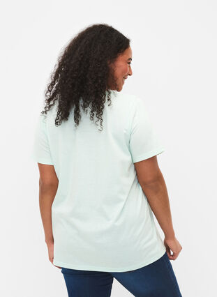 Kurzärmeliges T-Shirt mit V-Ausschnitt, Honeydew, Model image number 1