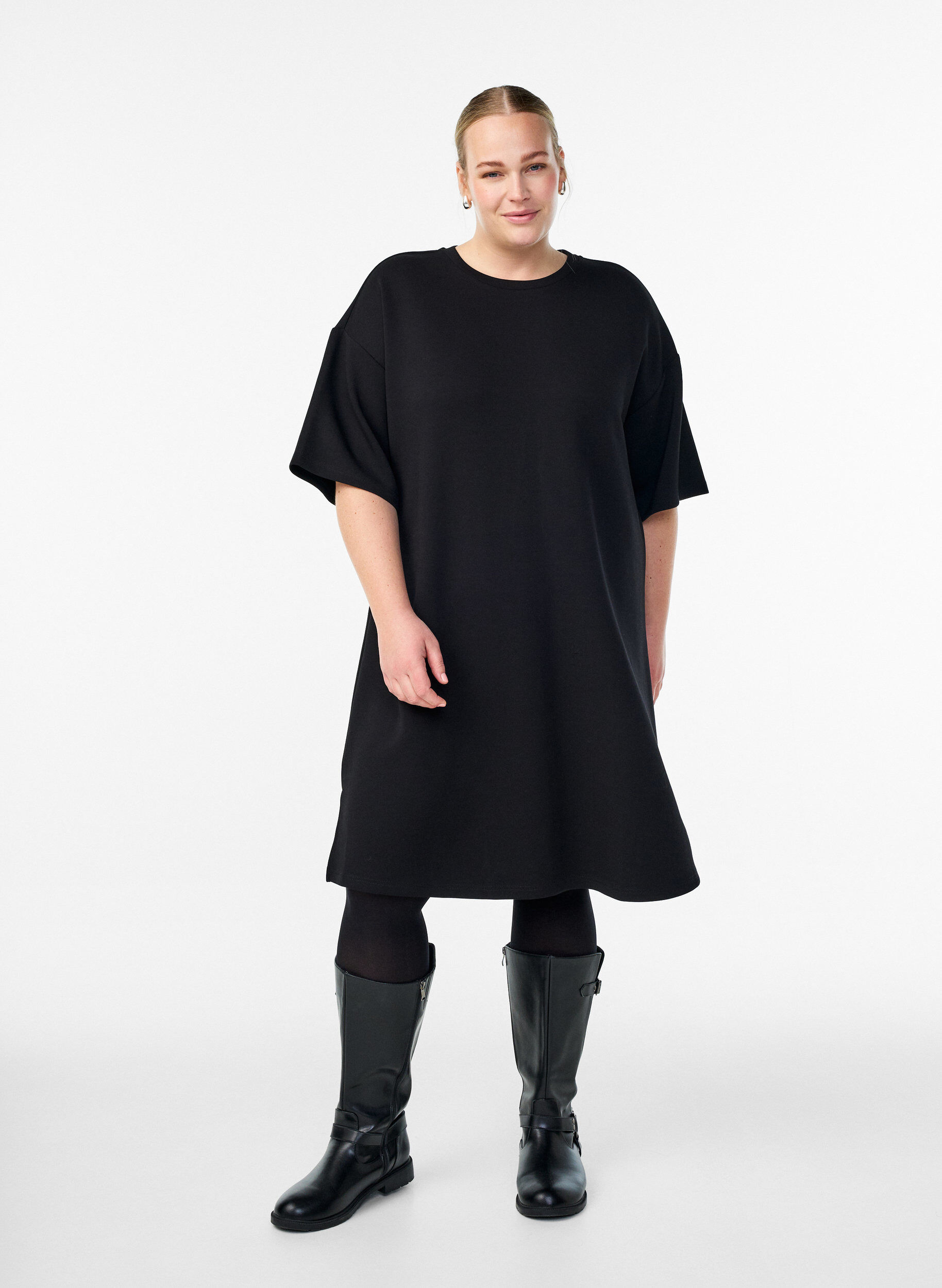 ZizziT-Shirt-Kleid aus Jersey mit Seitenschlitzen, Schwarz, Model image number 1