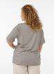 Gestreiftes T-Shirt aus TENCEL&trade; Lyocell, Braun, Model image number 2