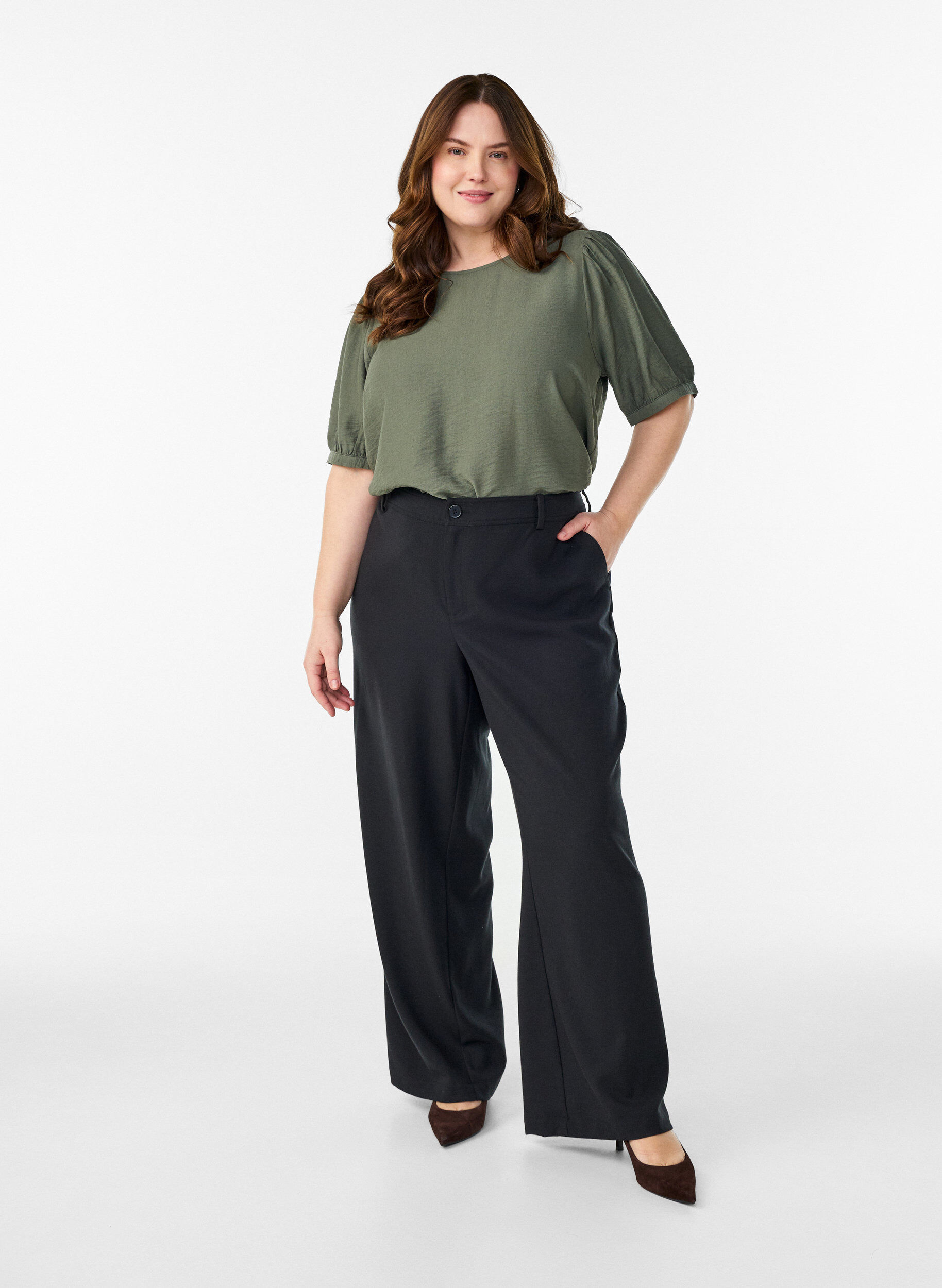 ZizziBluse aus Viskose mit halben &Auml;rmeln, Gr&uuml;n, Model image number 1