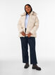 Kurze Steppjacke mit abnehmbarer Kapuze, Vanille, Model image number 1