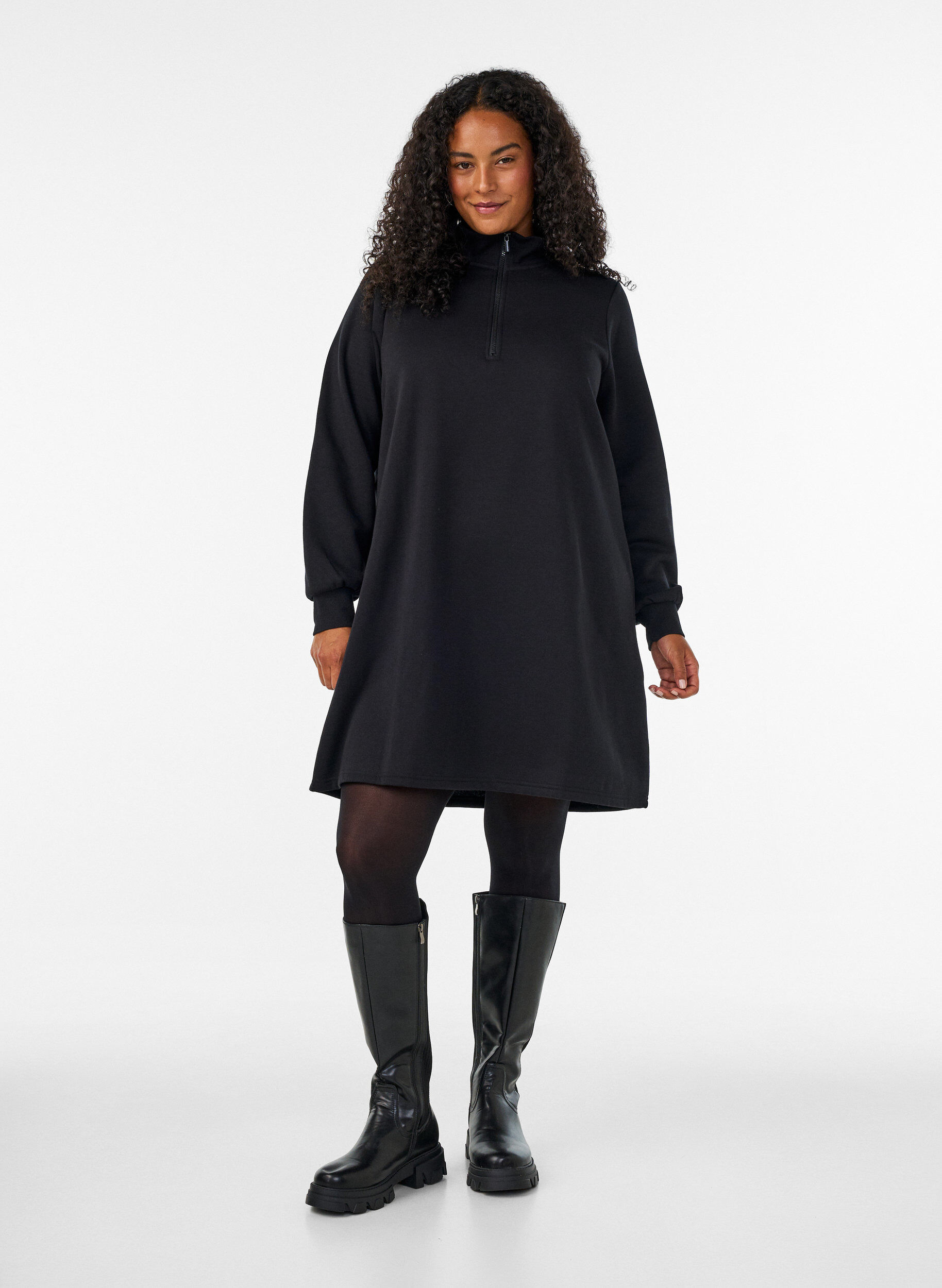 ZizziSweatkleid mit hohem Rippkragen und Rei&szlig;verschluss, Schwarz, Model image number 1