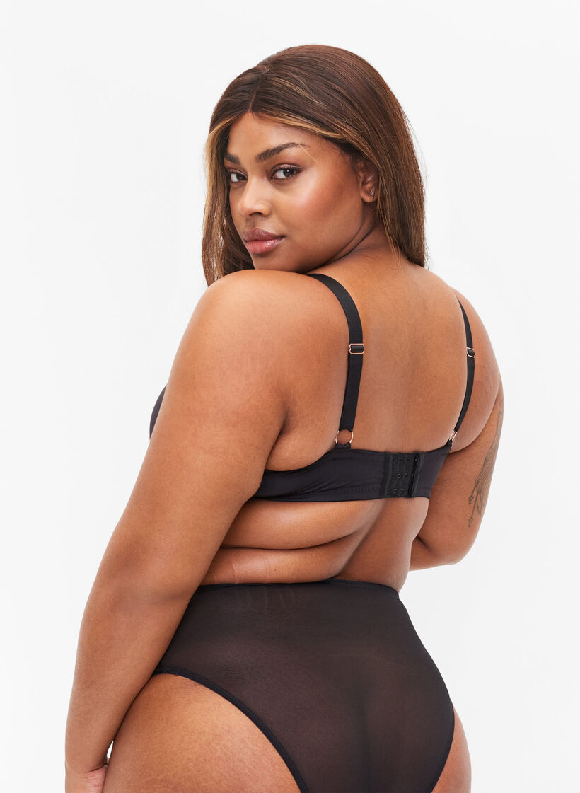 Full cover Bügel-BH mit Stringdetails, Black, Model image number 1