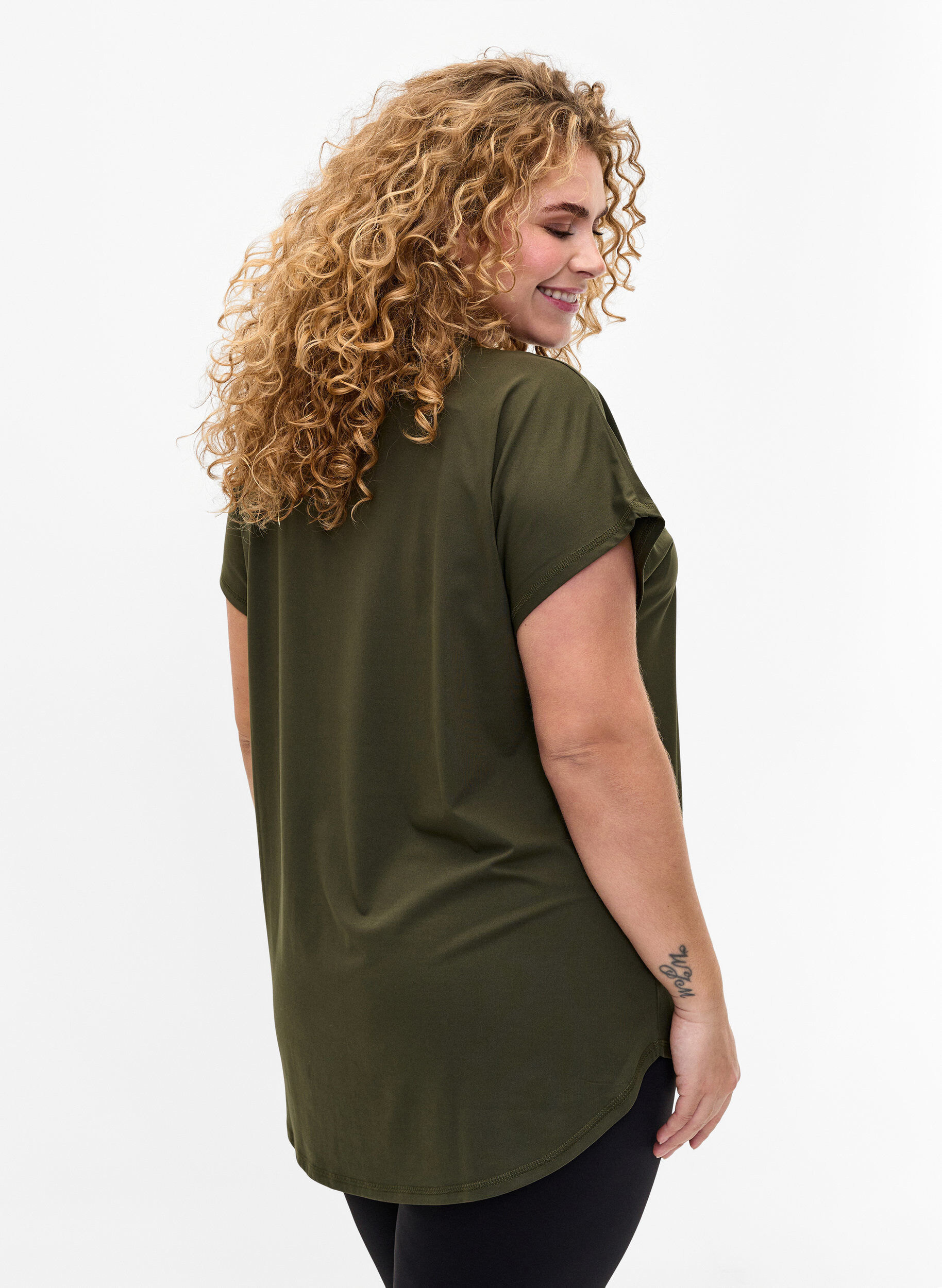 ZizziTrainings-T-Shirt mit V-Ausschnitt, Forest Night, Model image number 1