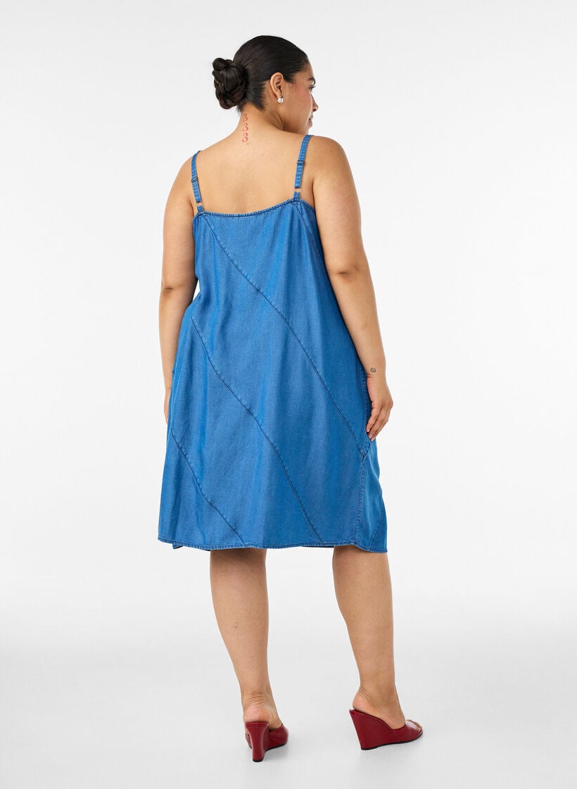 Kleid in Denim-Optik aus TENCEL&trade; Lyocell mit Tr&auml;gern, Blau, Model image number 2