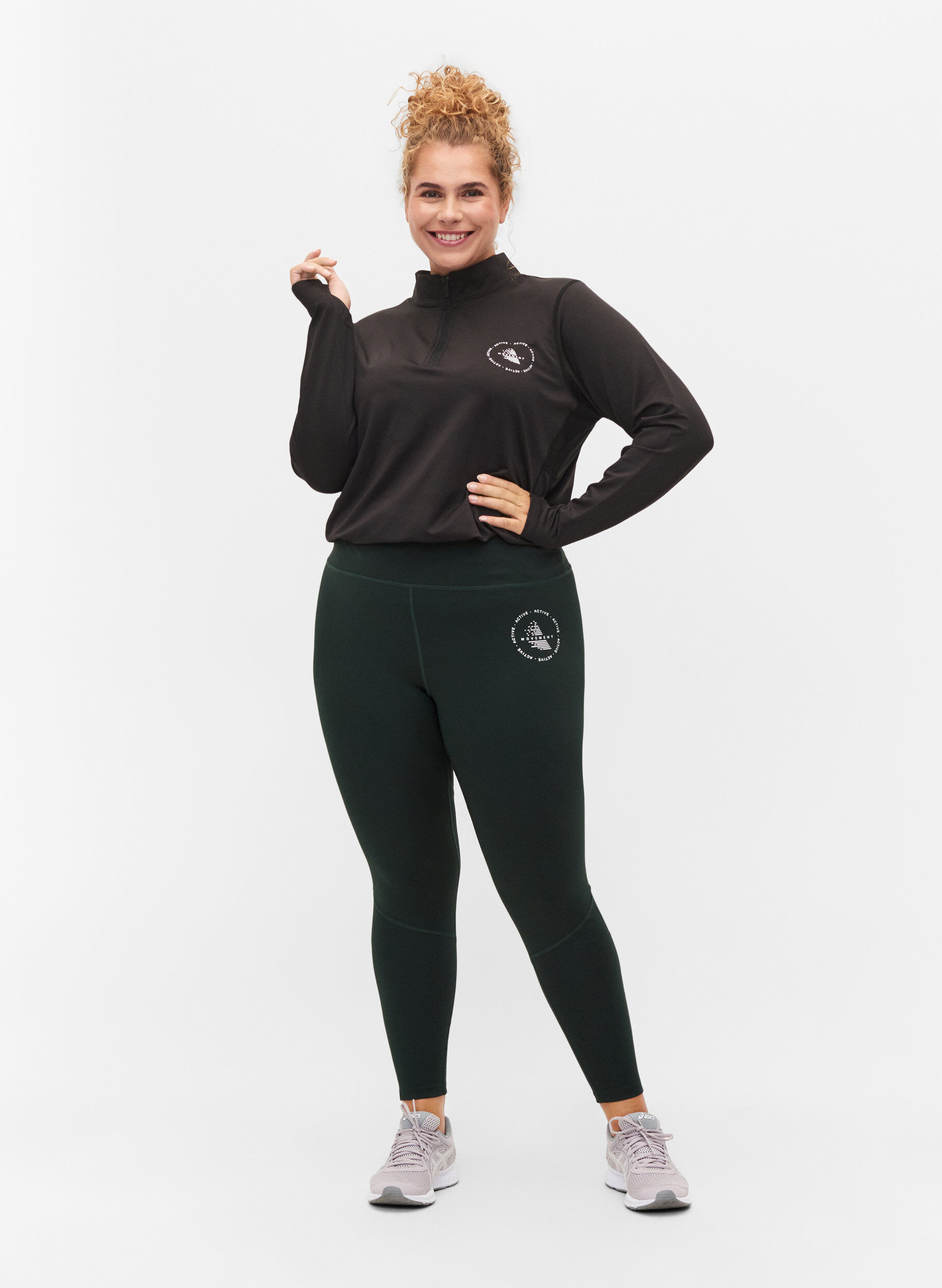 ZizziHochgeschlossenes Sporttop mit Rei&szlig;verschluss, Black, Model image number 3