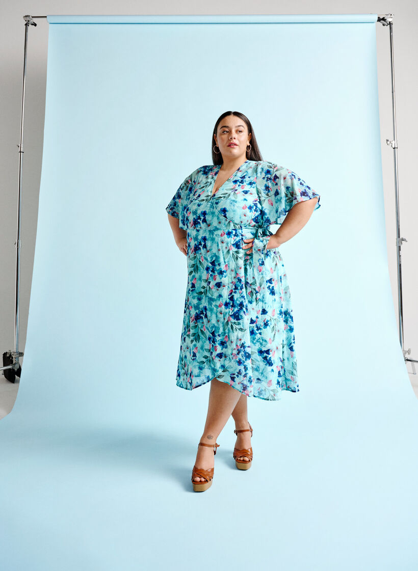 Kurzärmeliges Wrap-Kleid mit Blumenprint, Trellis AOP, Image image number 0