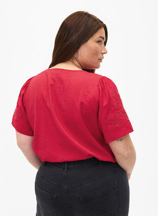  Kurzarm-Bluse aus Viskose mit Stickerei, Tango Red, Model image number 1