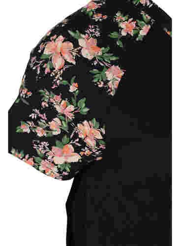 Kurzarm Nachthemd aus Baumwolle mit Printdetails, Black Flower, Packshot image number 3