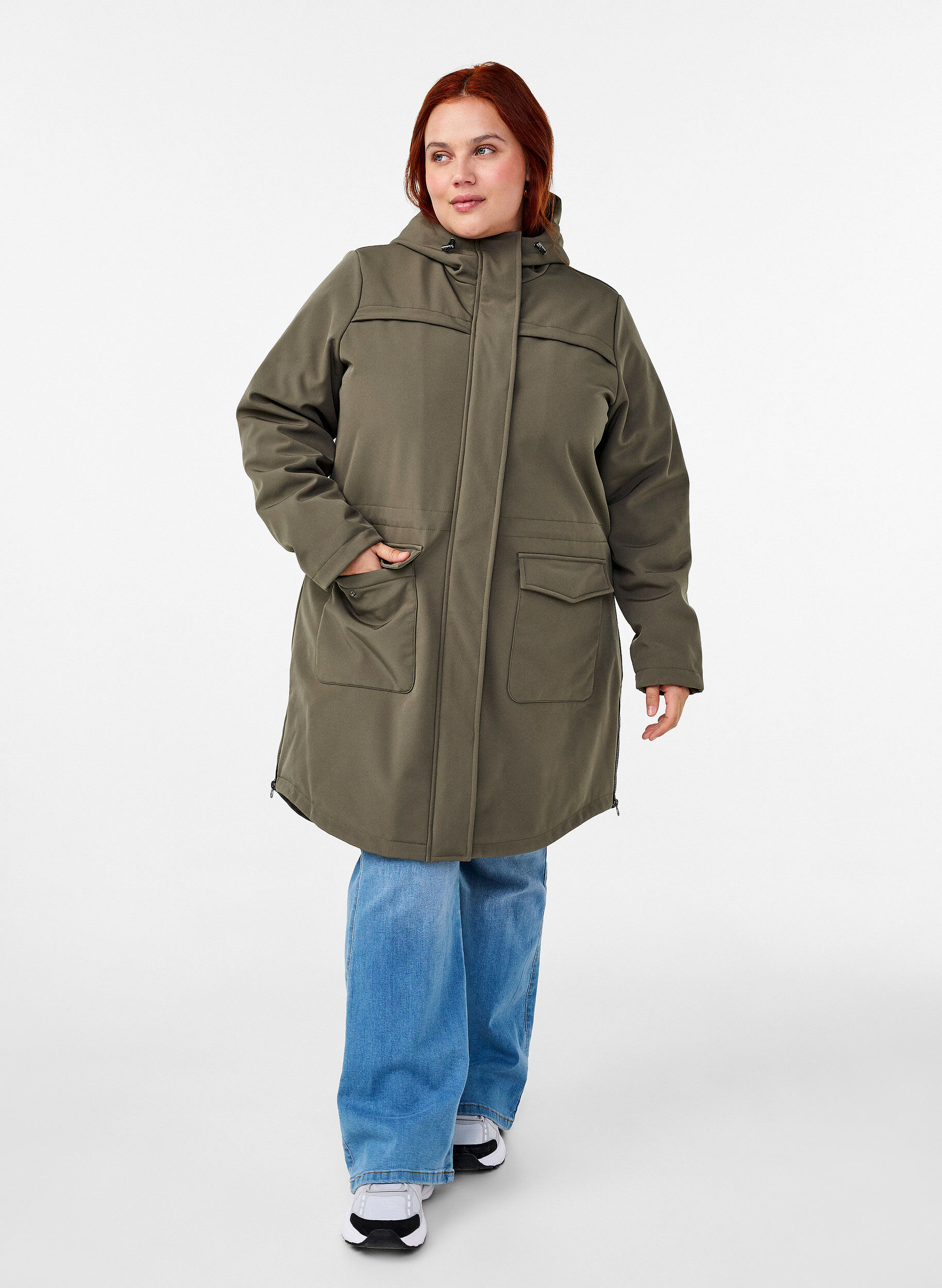 ZizziWasserabweisende Softshell-Jacke mit Steppfutter, Gr&uuml;n, Model image number 1