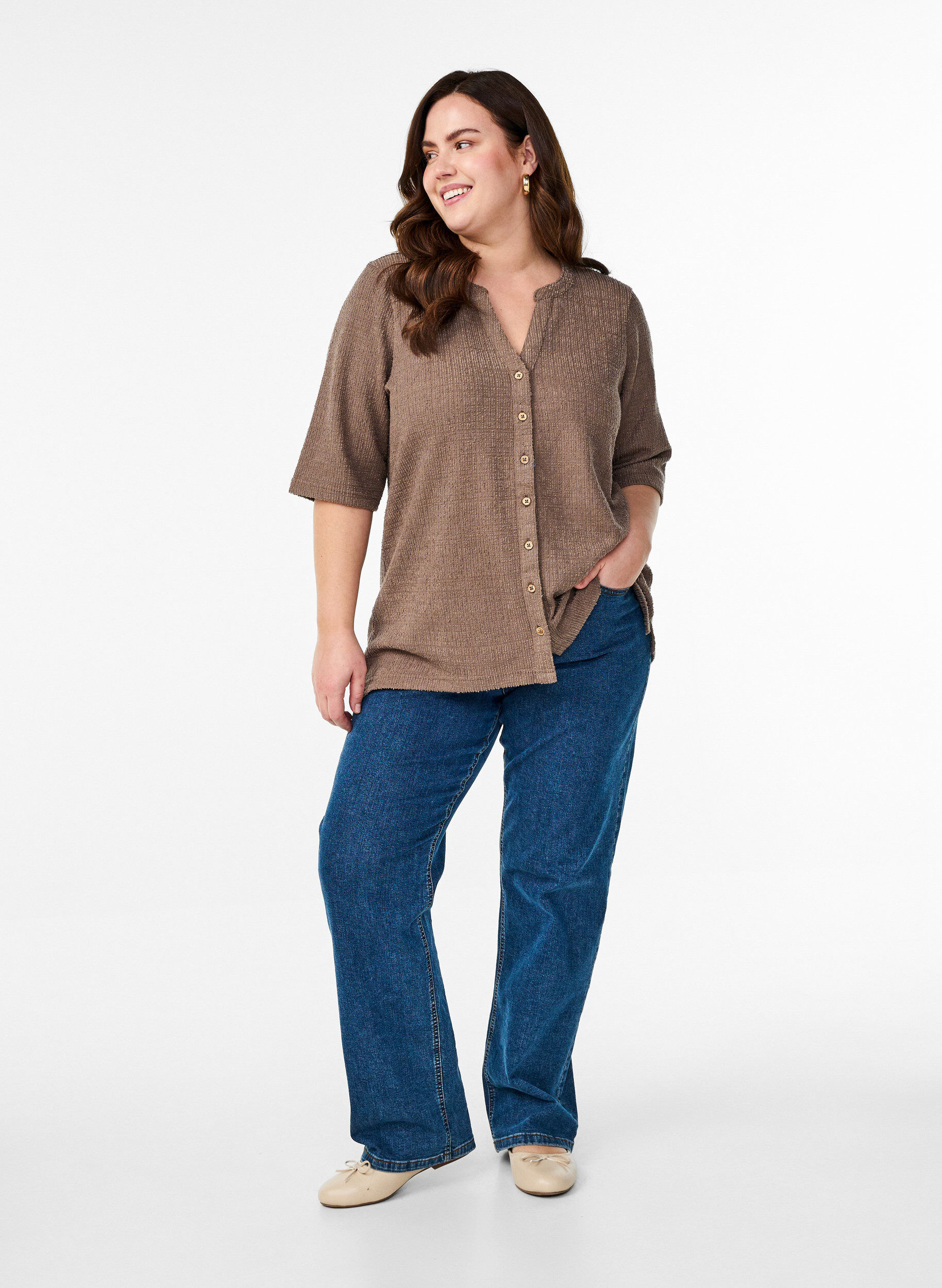 ZizziBluse mit Struktur und V-Ausschnitt, Walnut, Model image number 2