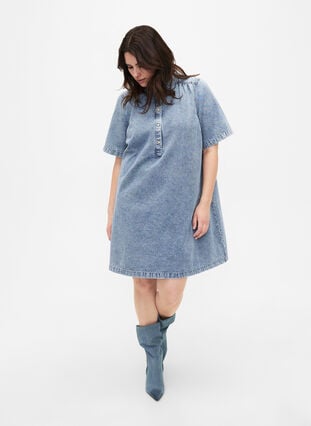 Kurzärmliges Jeanskleid mit A-Linien-Schnitt, Blue denim, Model image number 2