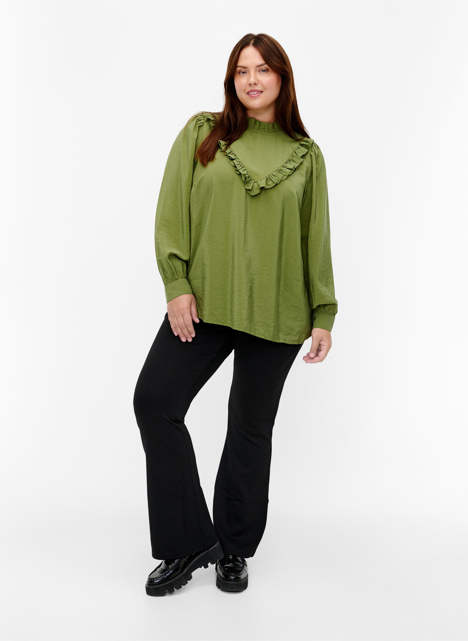 ZizziViskose-Bluse mit R&uuml;schen, Loden Green, Model image number 2