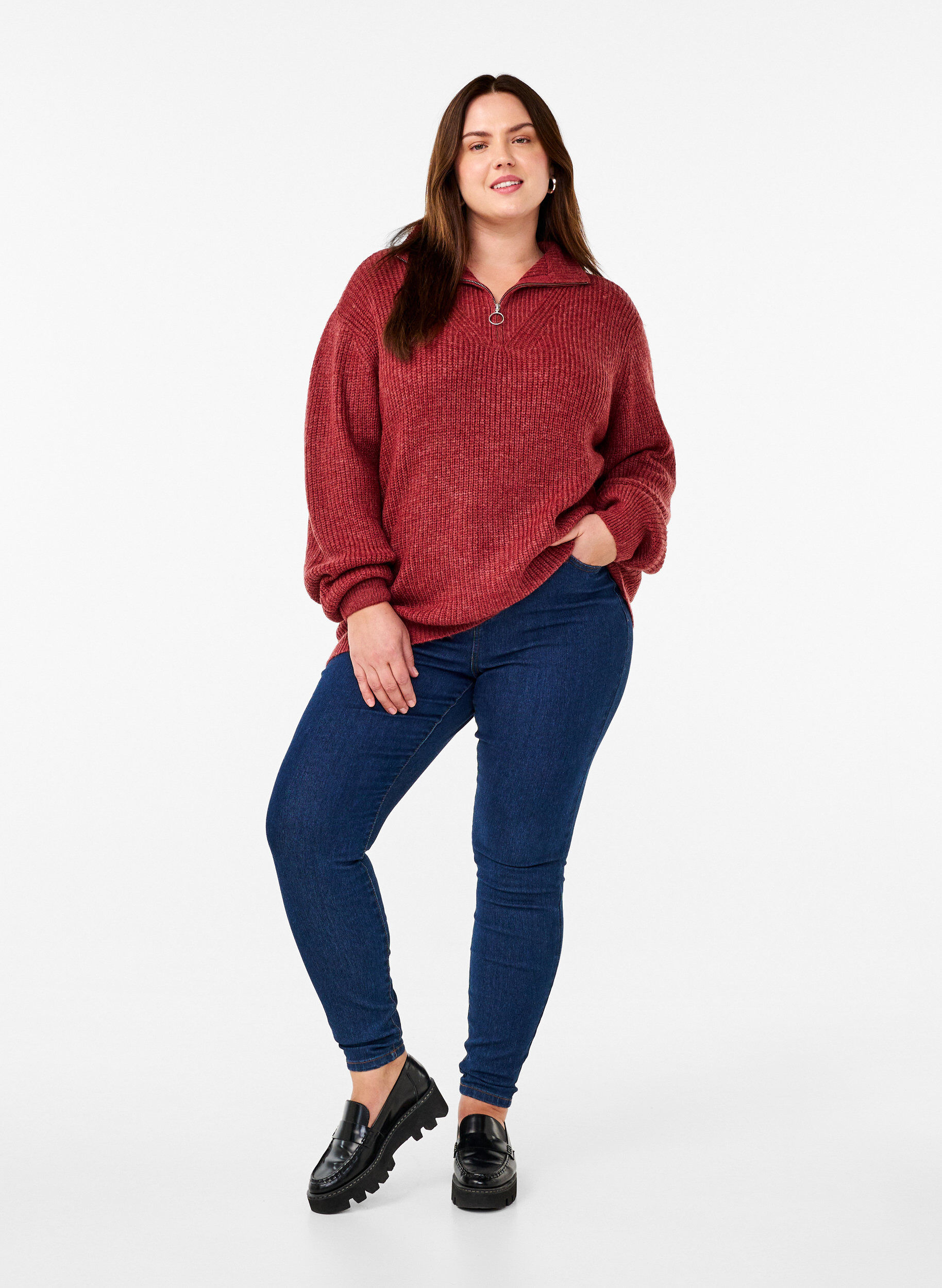 ZizziFLASH &ndash; Strickpullover mit hohem Kragen und Rei&szlig;verschluss, Rot, Model image number 1