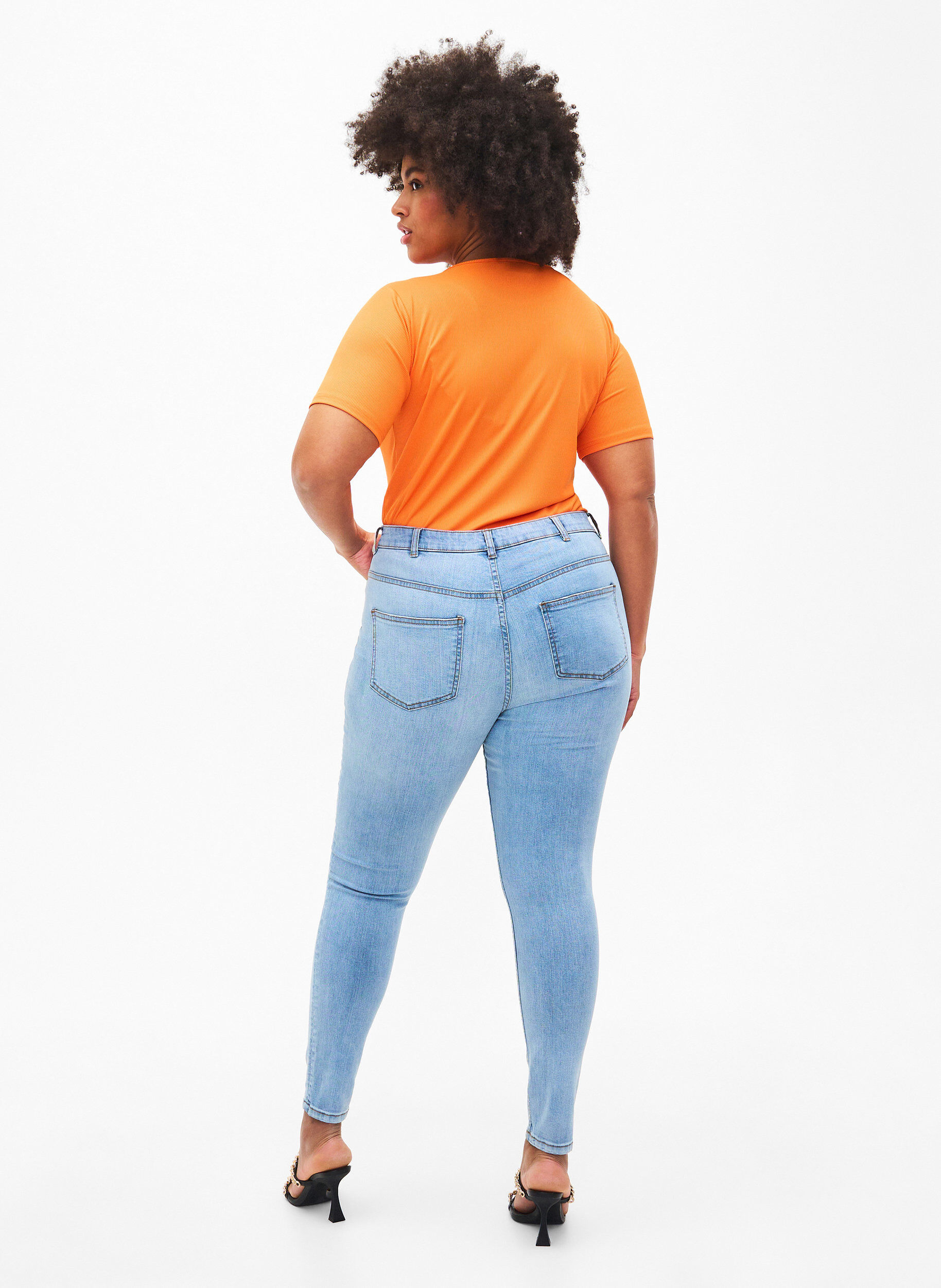 ZizziSlim-Fit-Jeans mit Abriebdetails, Light Blue, Model image number 1